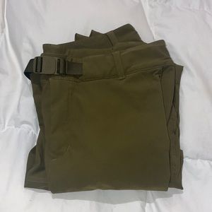 Womens Northface Paramount Mid-Rise Pant